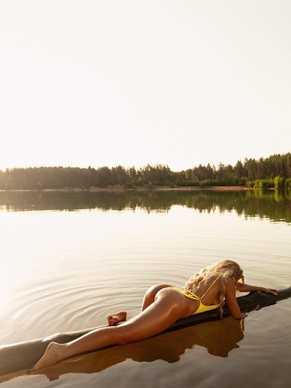 Света привлекательная девушка из Люберец цена от 7000 руб