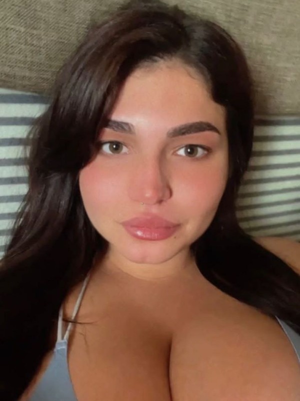 Ева привлекательная девушка из Люберец цена от 2800 руб